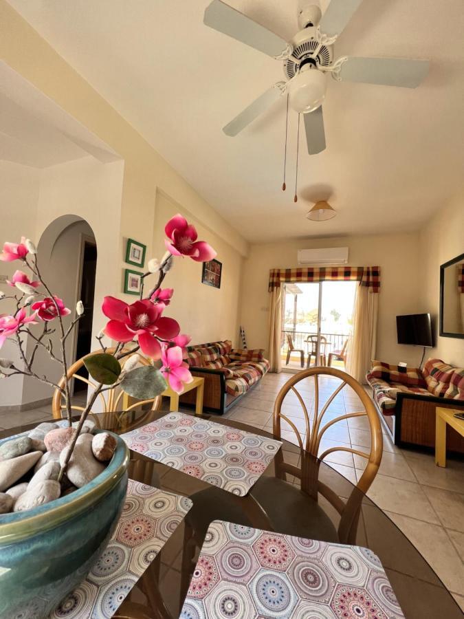 Sirena Kings Apartment Paphos Exterior photo